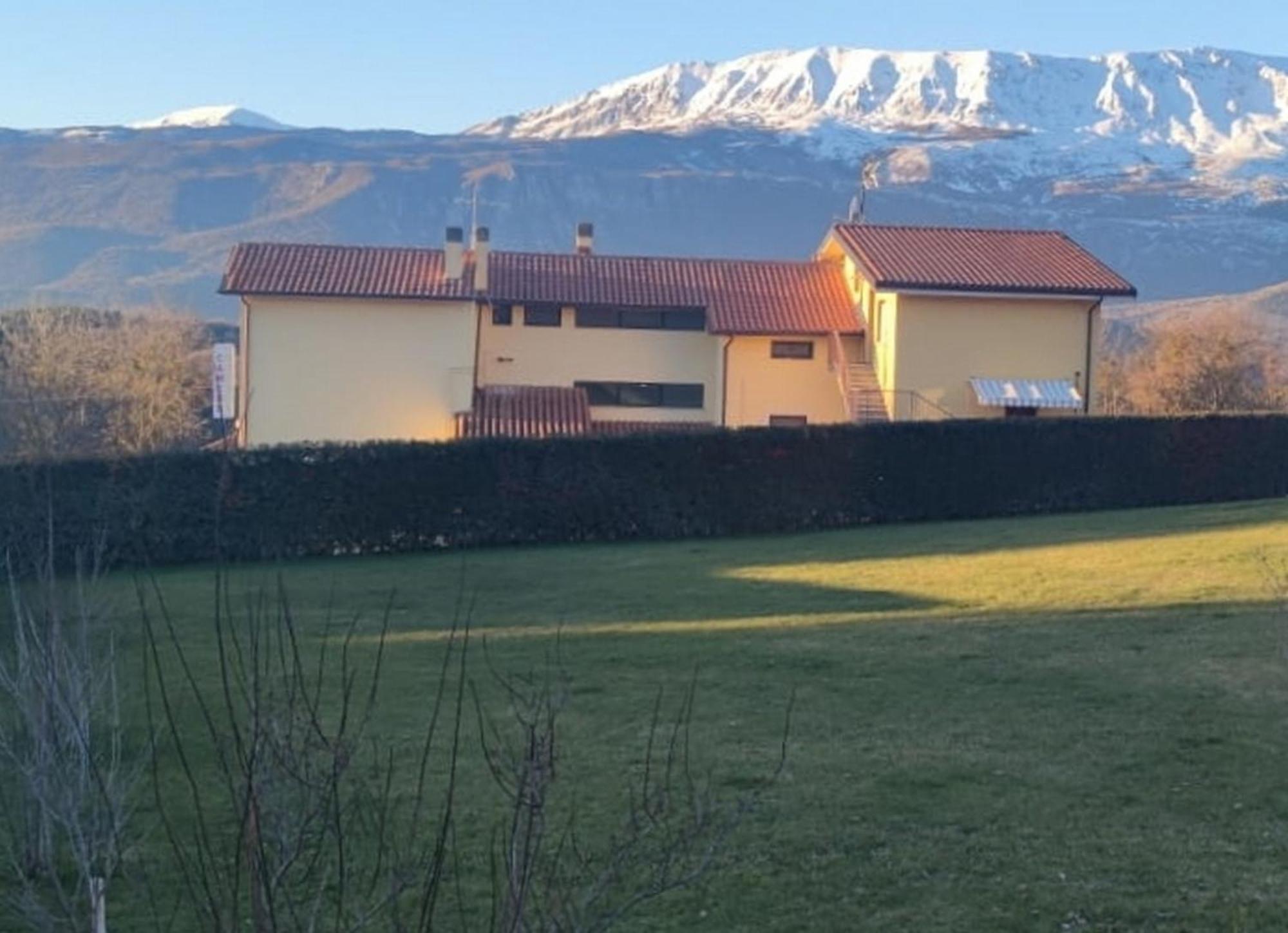 Complesso Turistico Aurora - Appartamenti Poggio Picenze Exterior photo