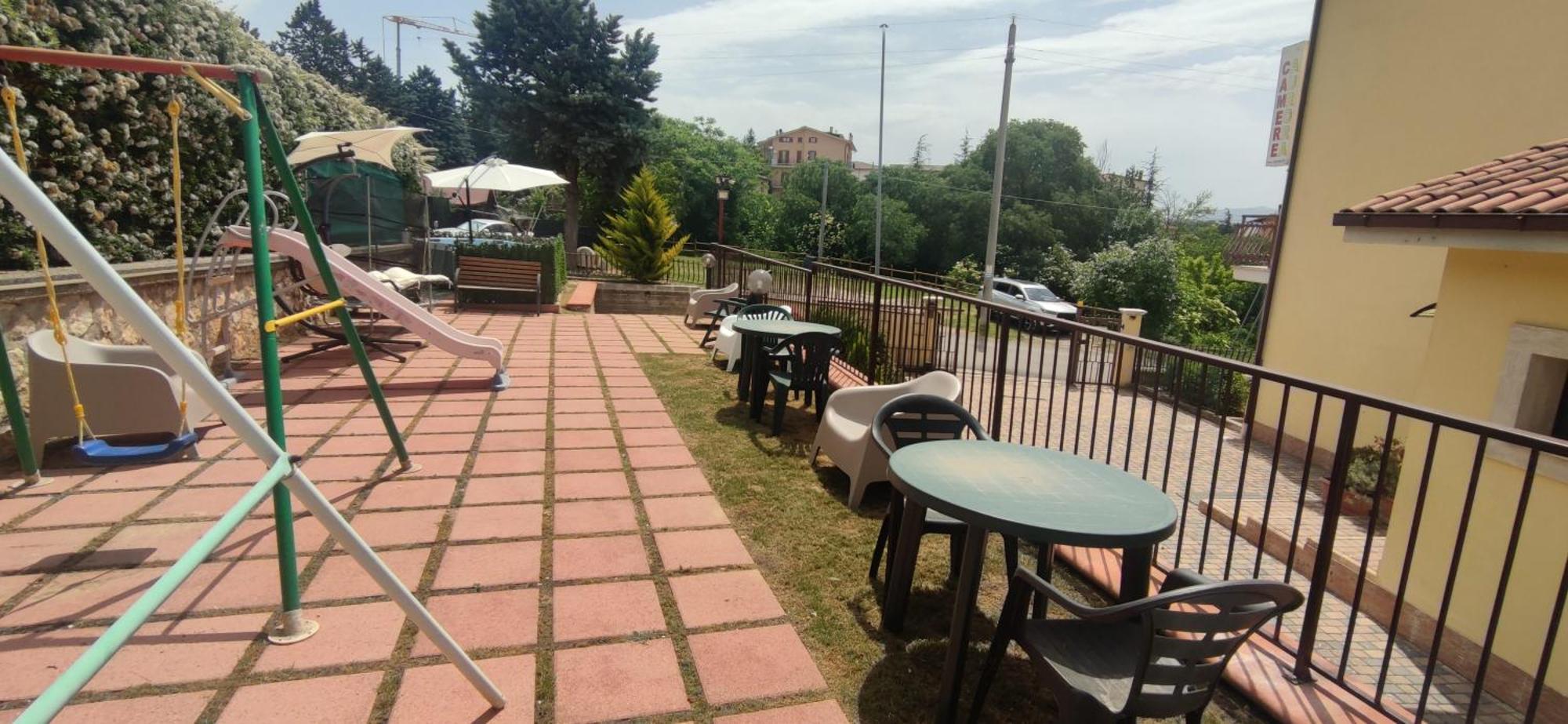 Complesso Turistico Aurora - Appartamenti Poggio Picenze Exterior photo